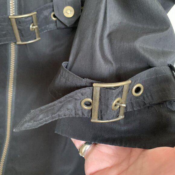 Vintage Style Short Raincoat - Picture 5 of 6